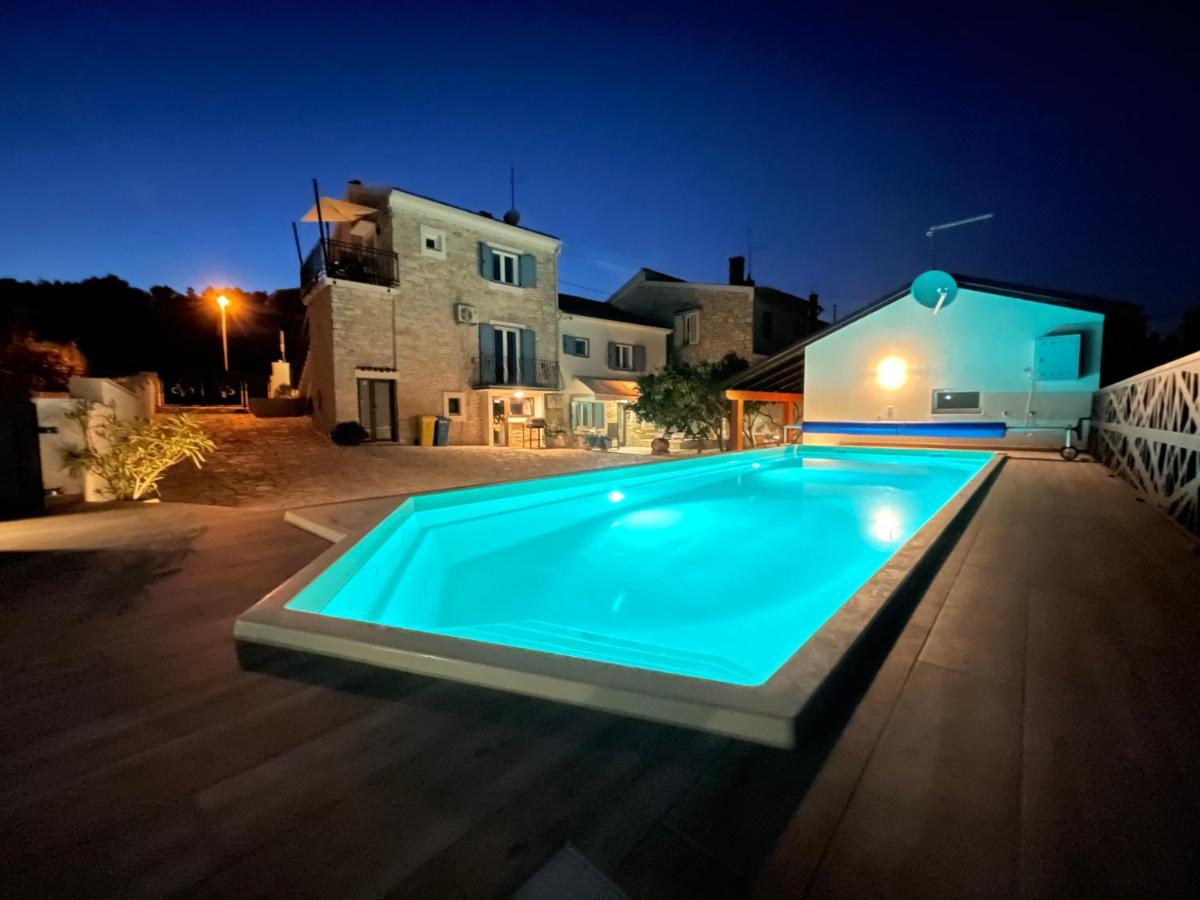 Apartments Nona Pula Exterior photo