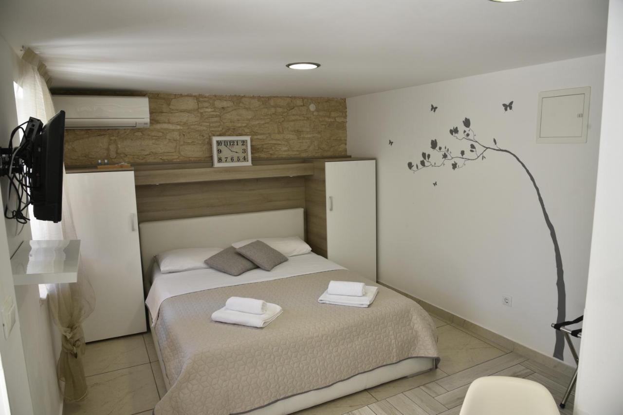 Apartments Nona Pula Exterior photo